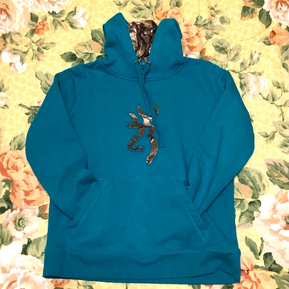 Browning Buckmark women’s hooded sweatshirt w/ realtree camo lining